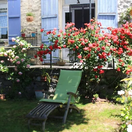 Maison Du Pays De Serres Bed & Breakfast Lacépède